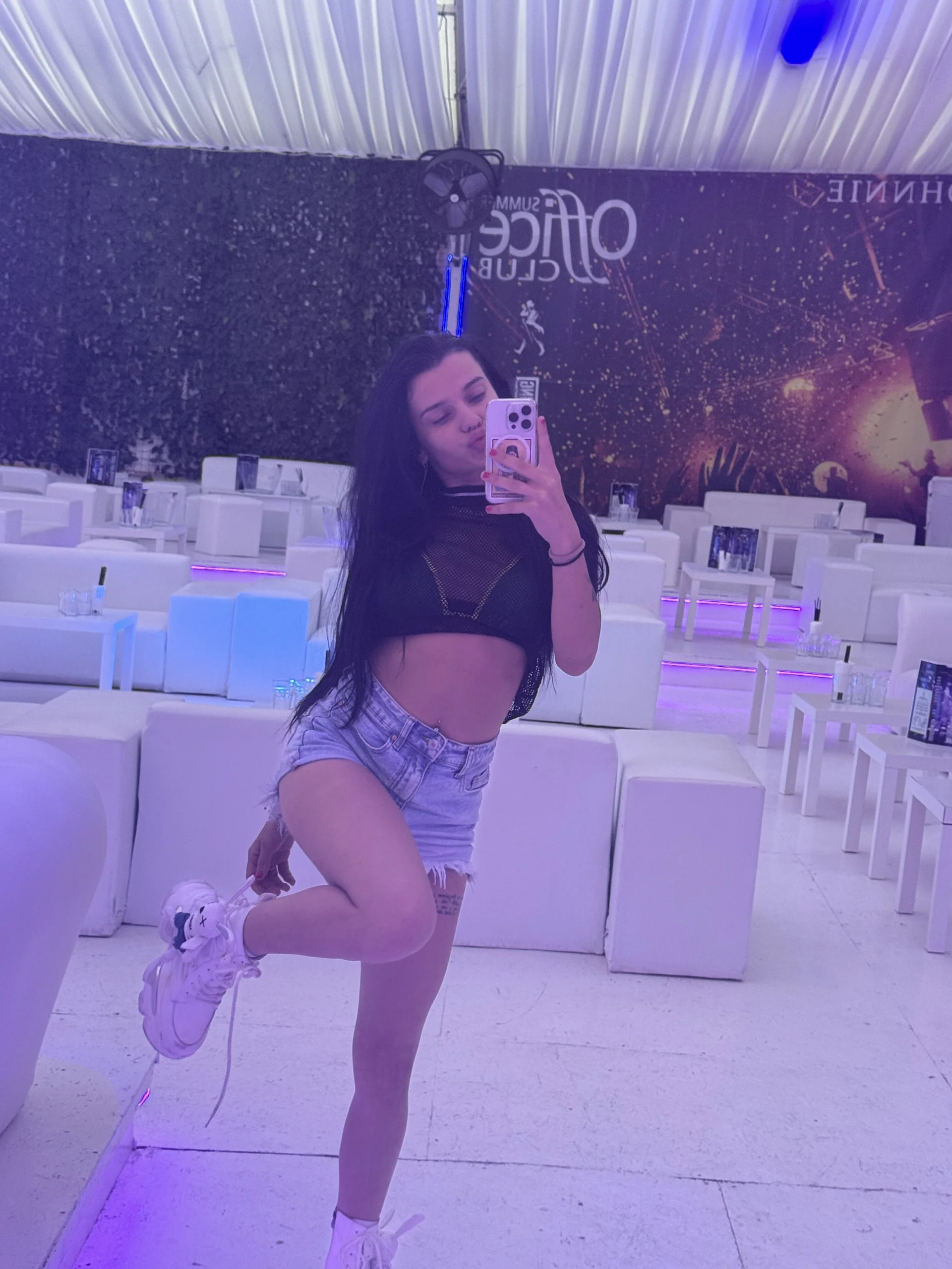XXX Porn Photo of Nude KimmySmith 10