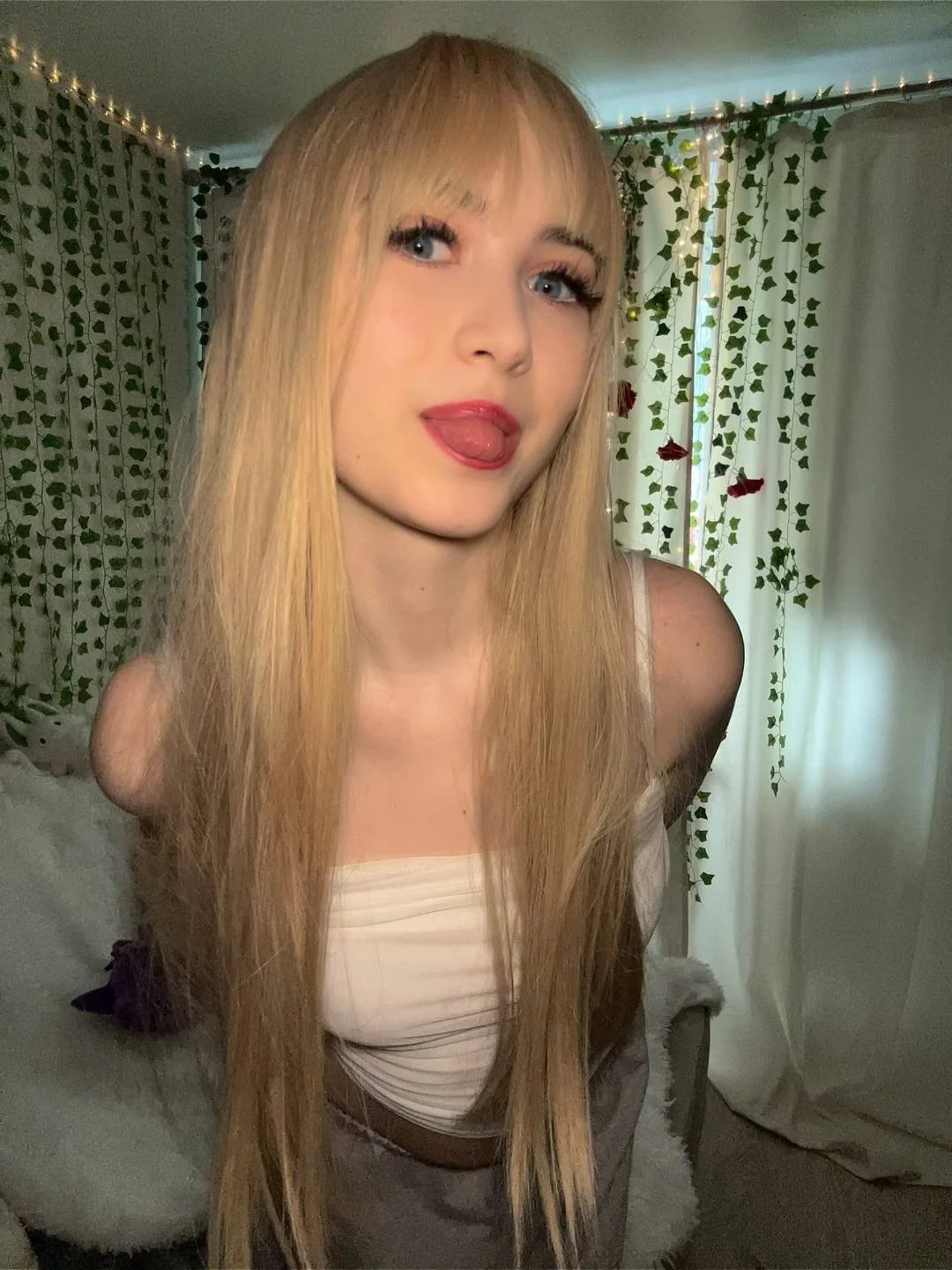 XXX Porn Photo of Nude MarlboroWeb 20