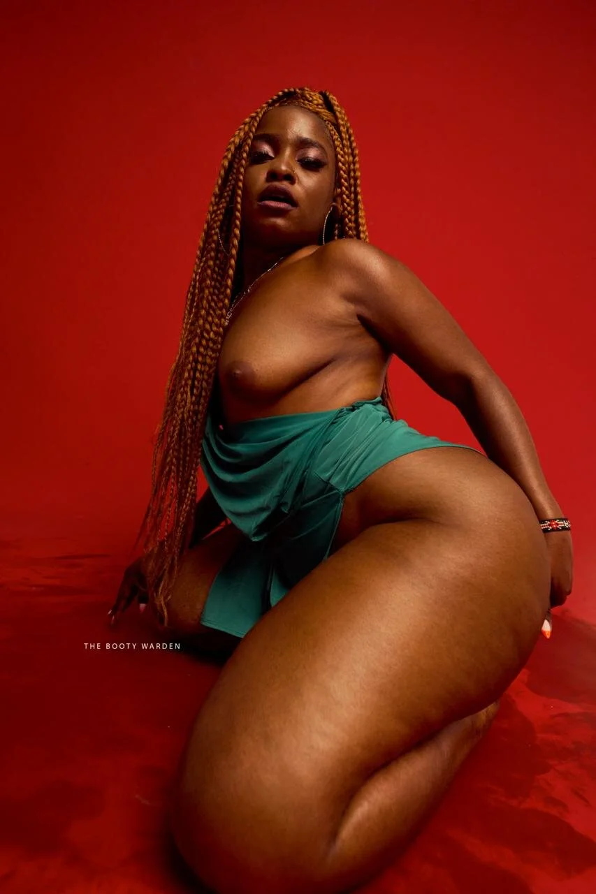 XXX Porn Photo of Nude candysquashofficial 11