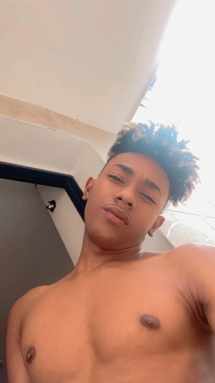 XXX Porn Photo of Nude Boy_cock18 4