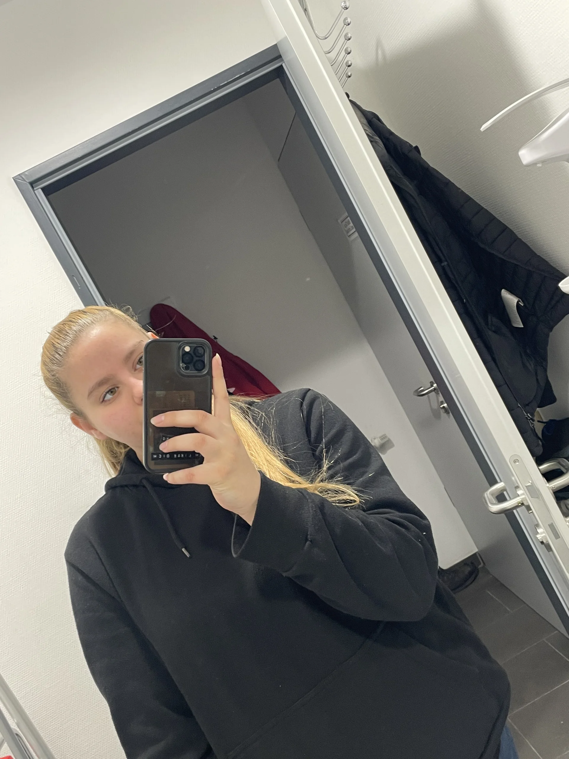 XXX Porn Photo of Nude Mia_lou05 11