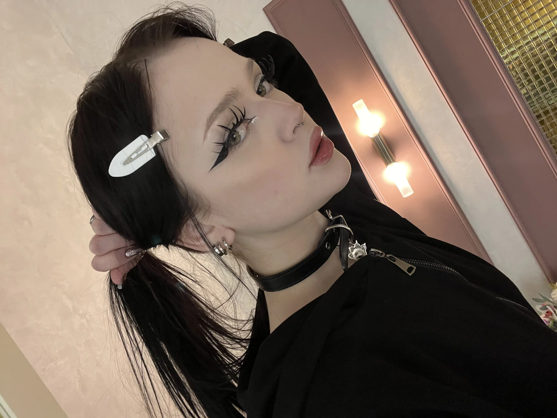 XXX Porn Photo of Nude PorcelainAnora 60