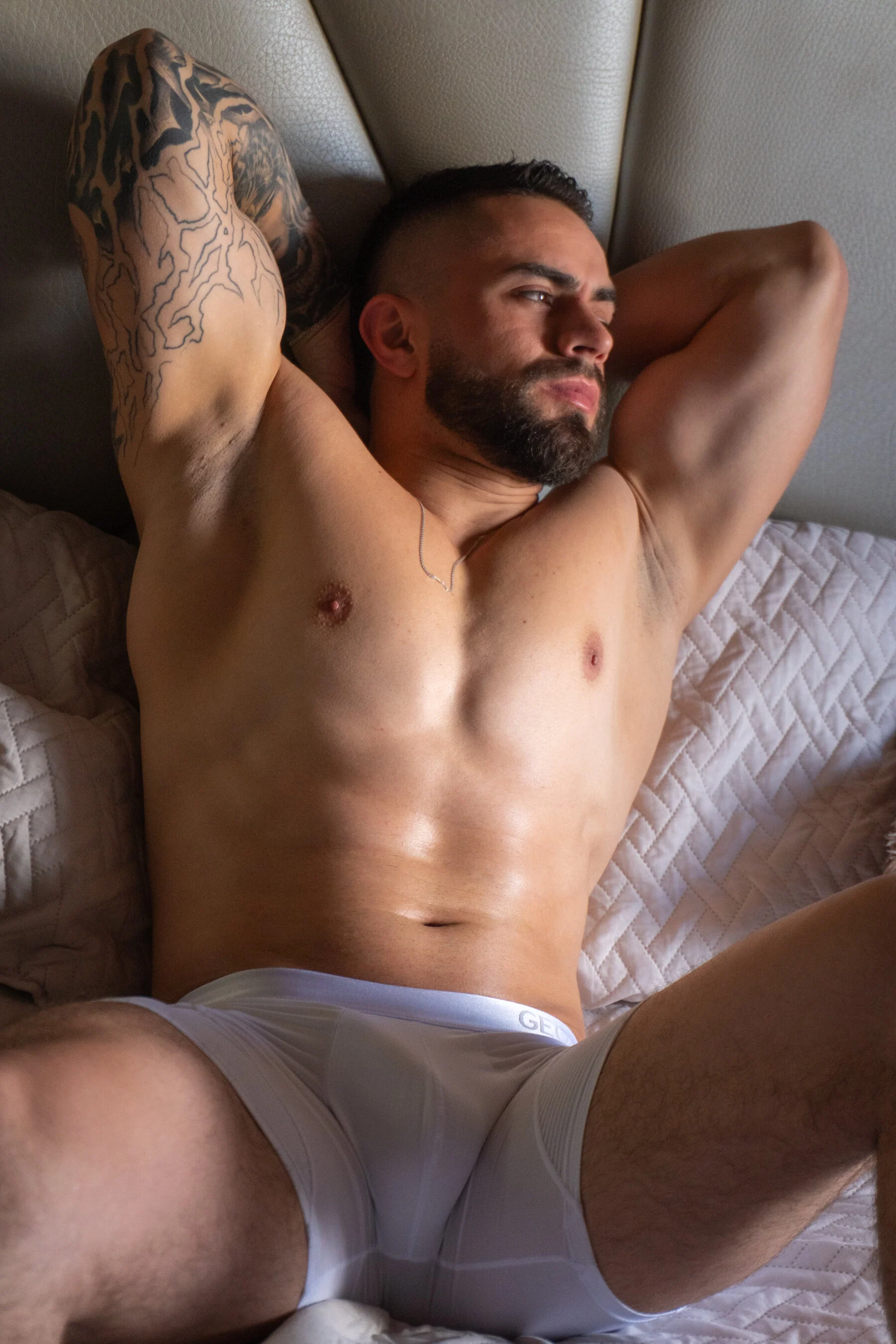 XXX Porn Photo of Nude tony_goldstein 3
