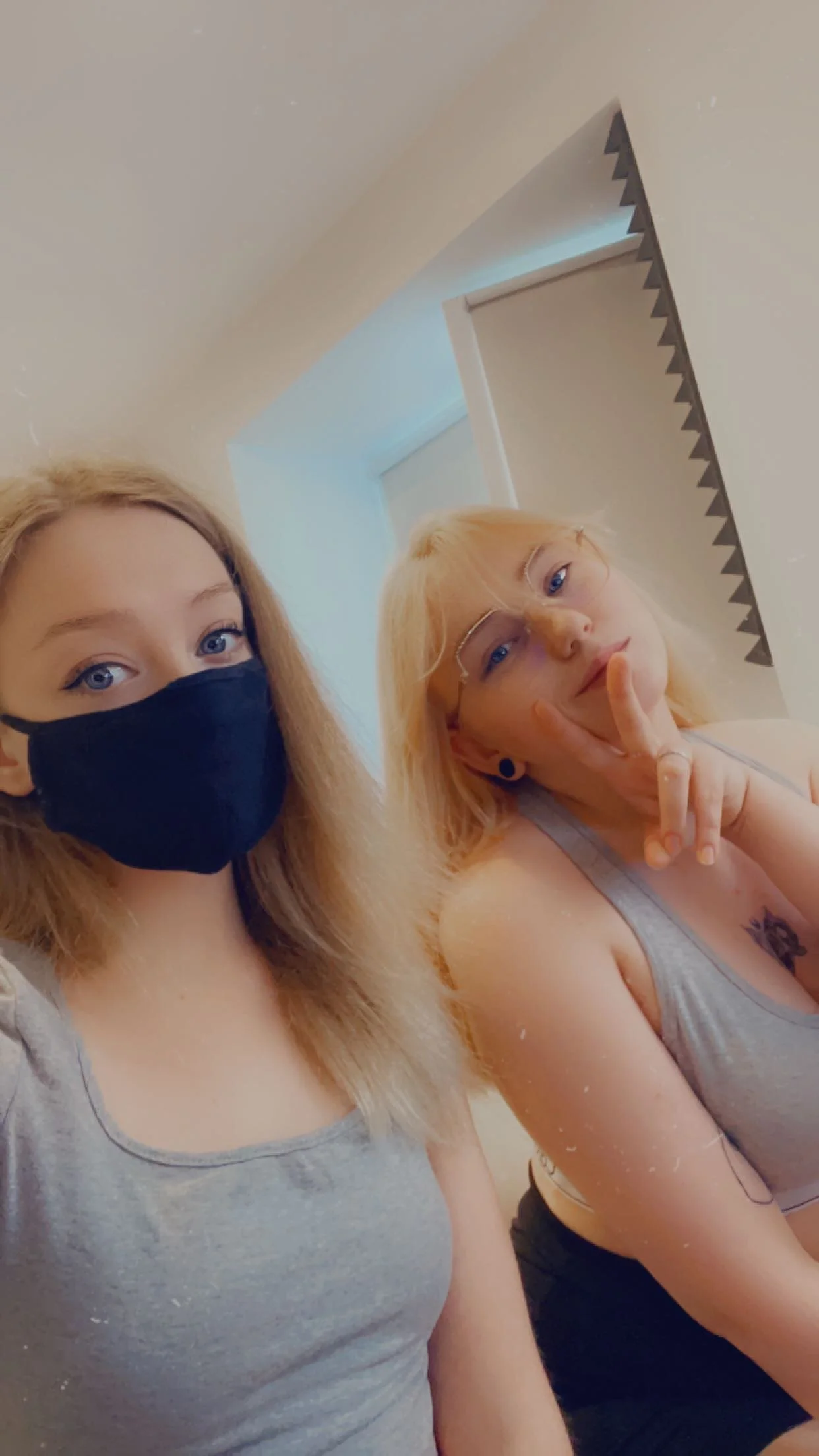 XXX Porn Photo of Nude Radiants_two 21