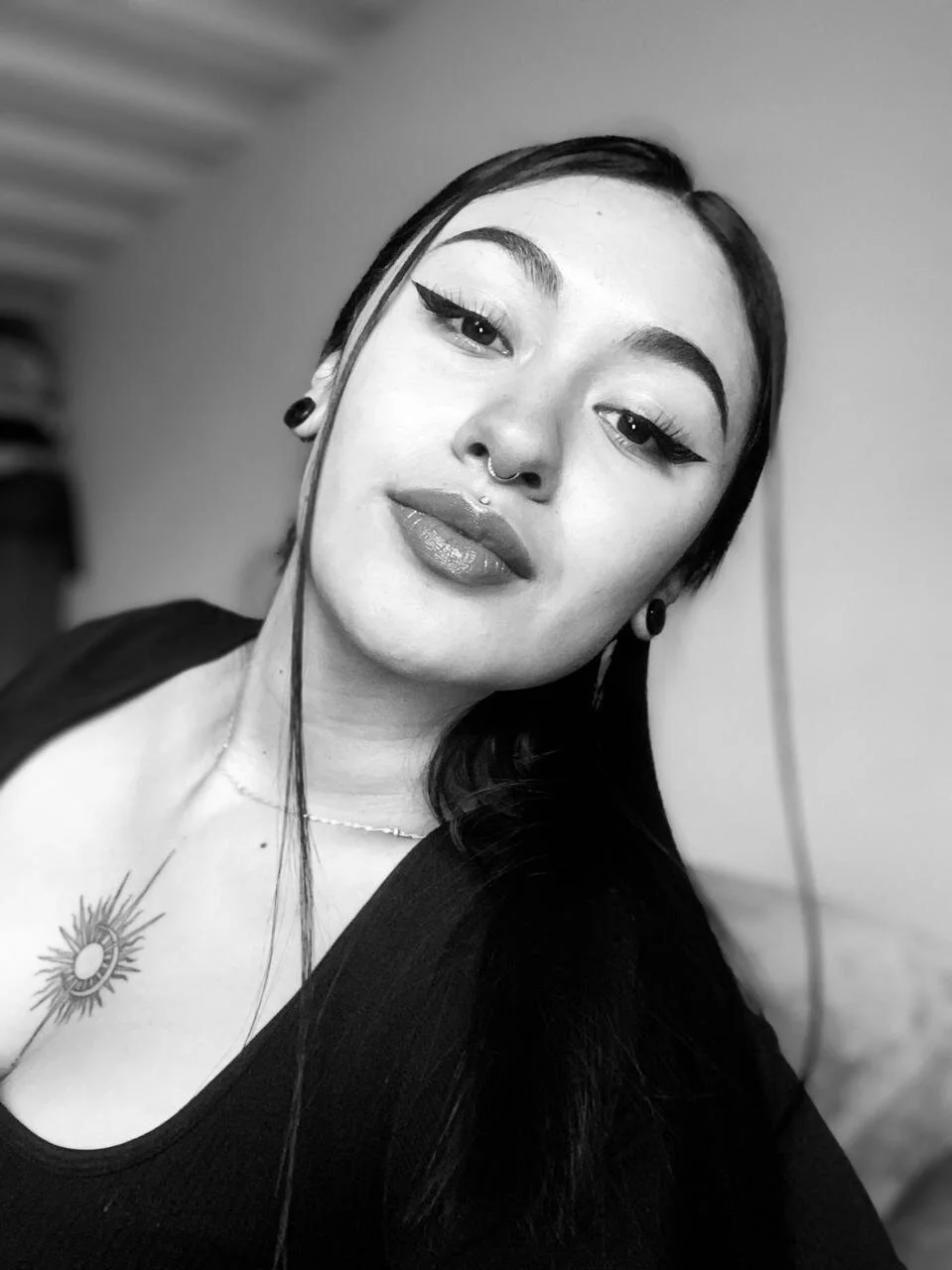XXX Porn Photo of Nude Emilux_ 6