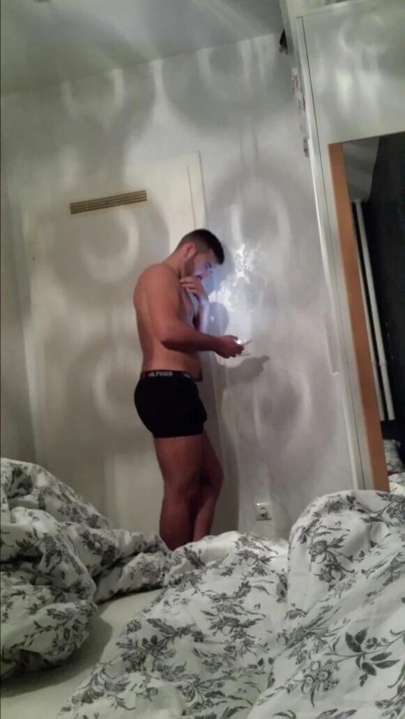 XXX Porn Photo of Nude xxxsharkexxx 4