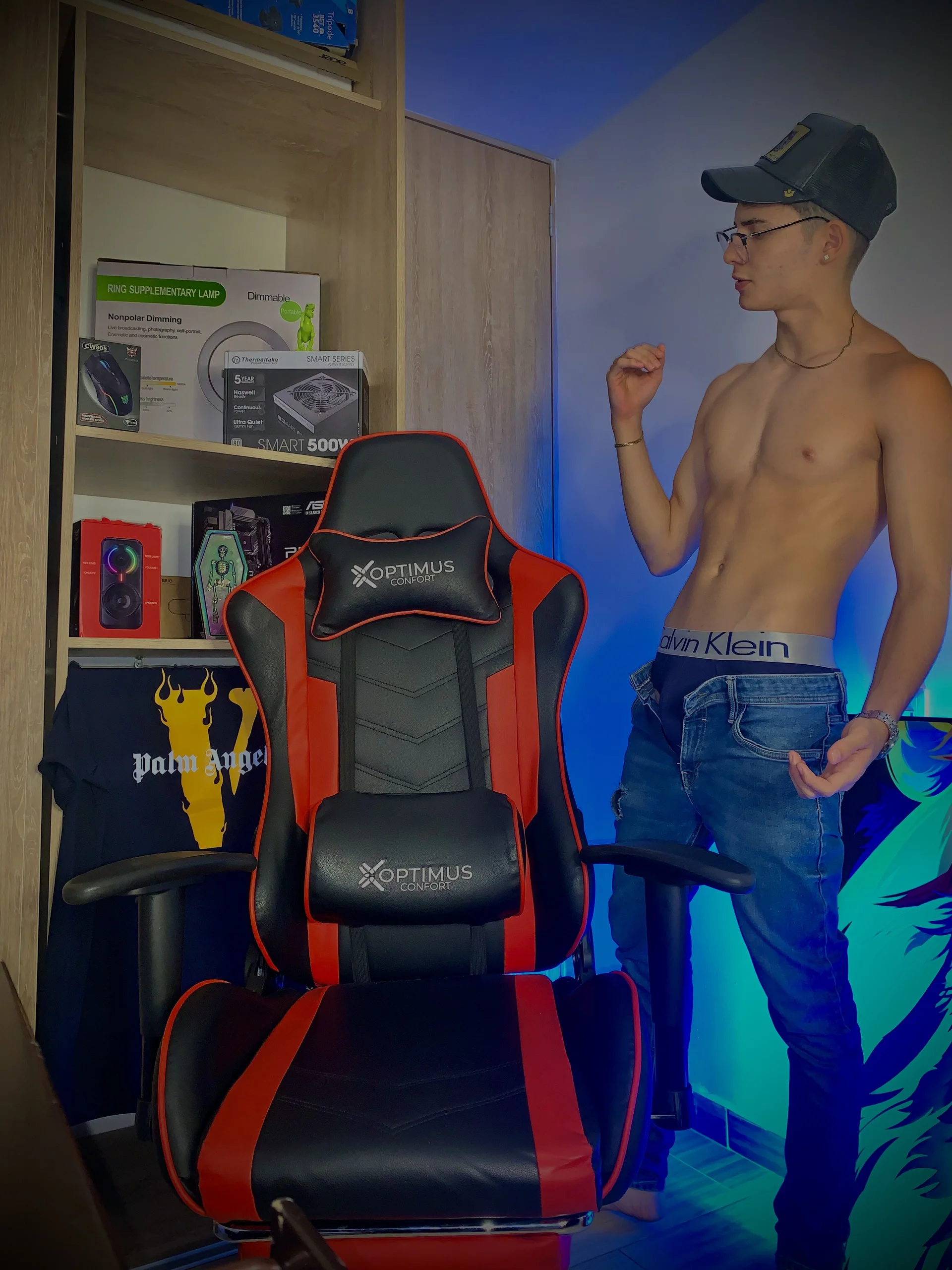 XXX Porn Photo of Nude god_drake 23