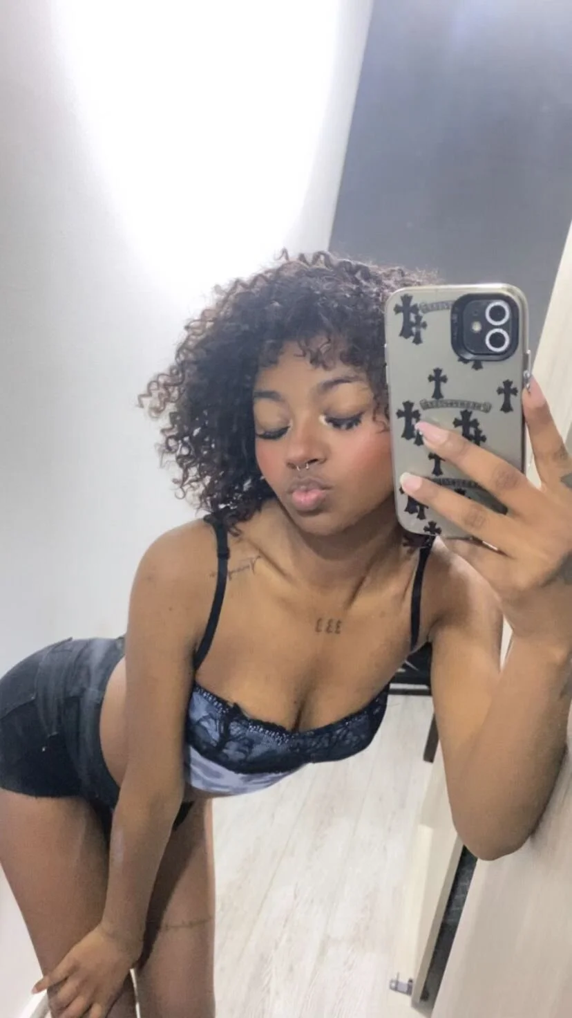 XXX Porn Photo of Nude amy_miller1 4