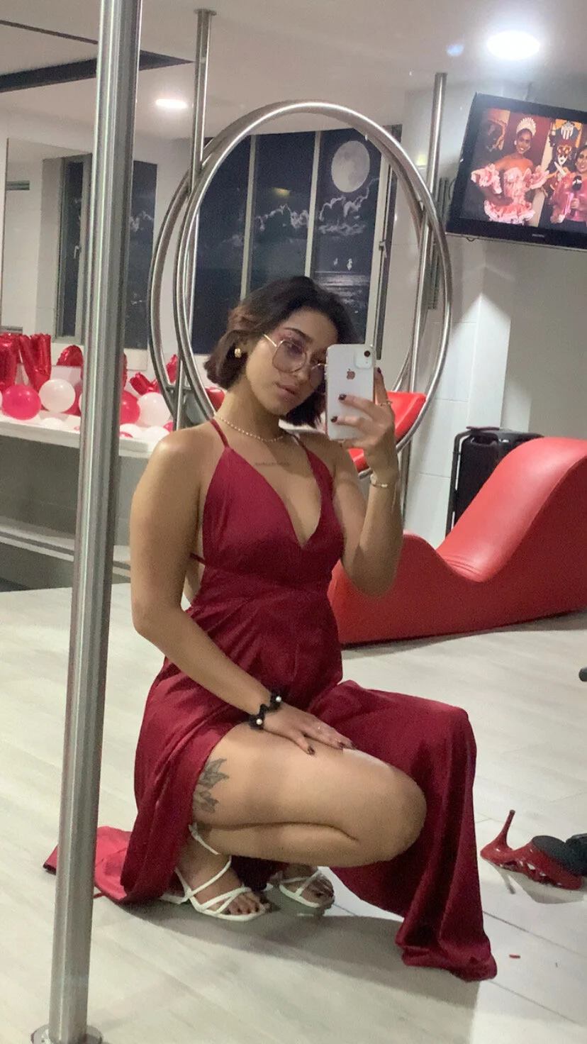 XXX Porn Photo of Nude LilithMonette 29