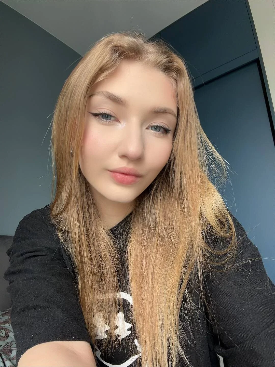 XXX Porn Photo of Nude AveryBerkson 64