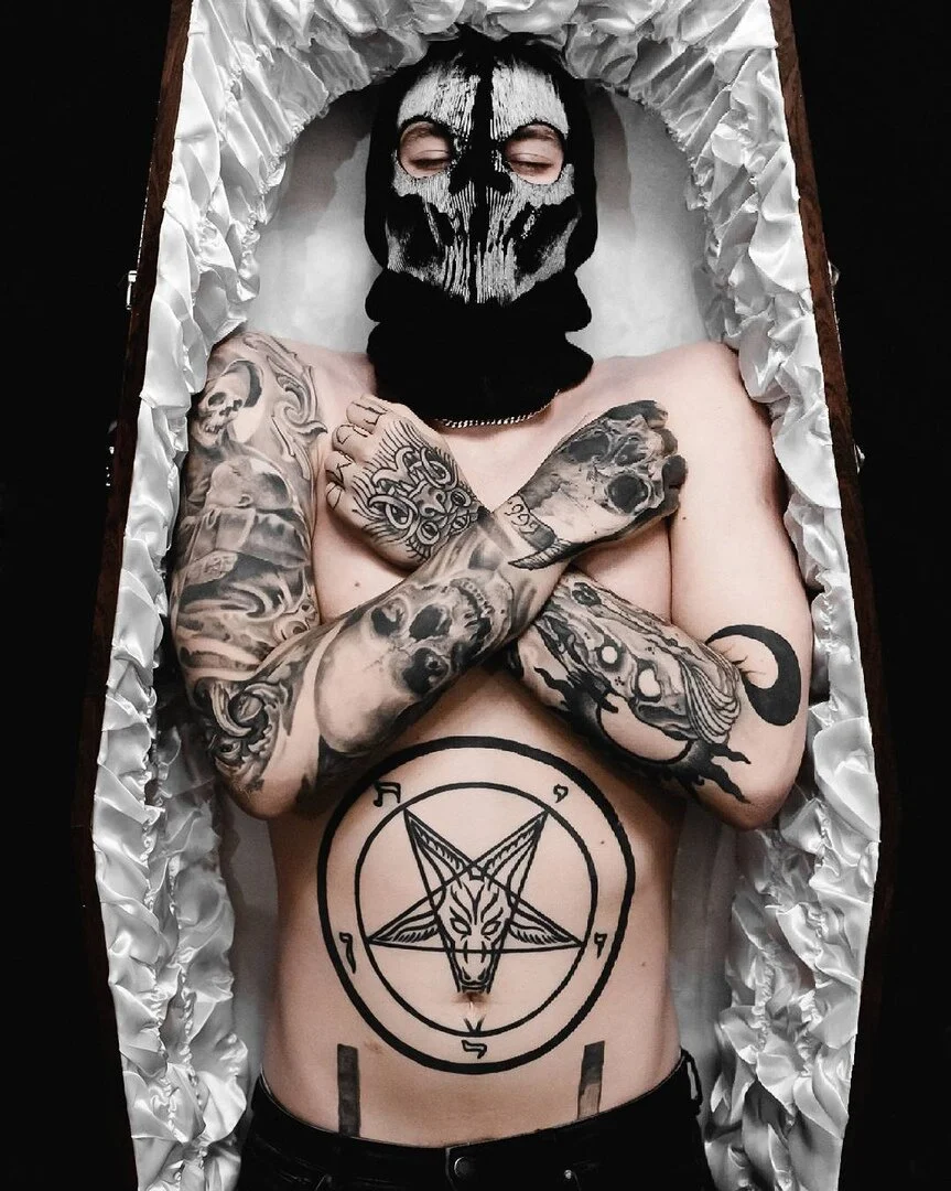 XXX Porn Photo of Nude baphomet_from_ice 3