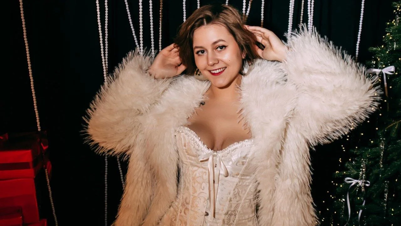 XXX Porn Photo of Nude ShyMistery 16