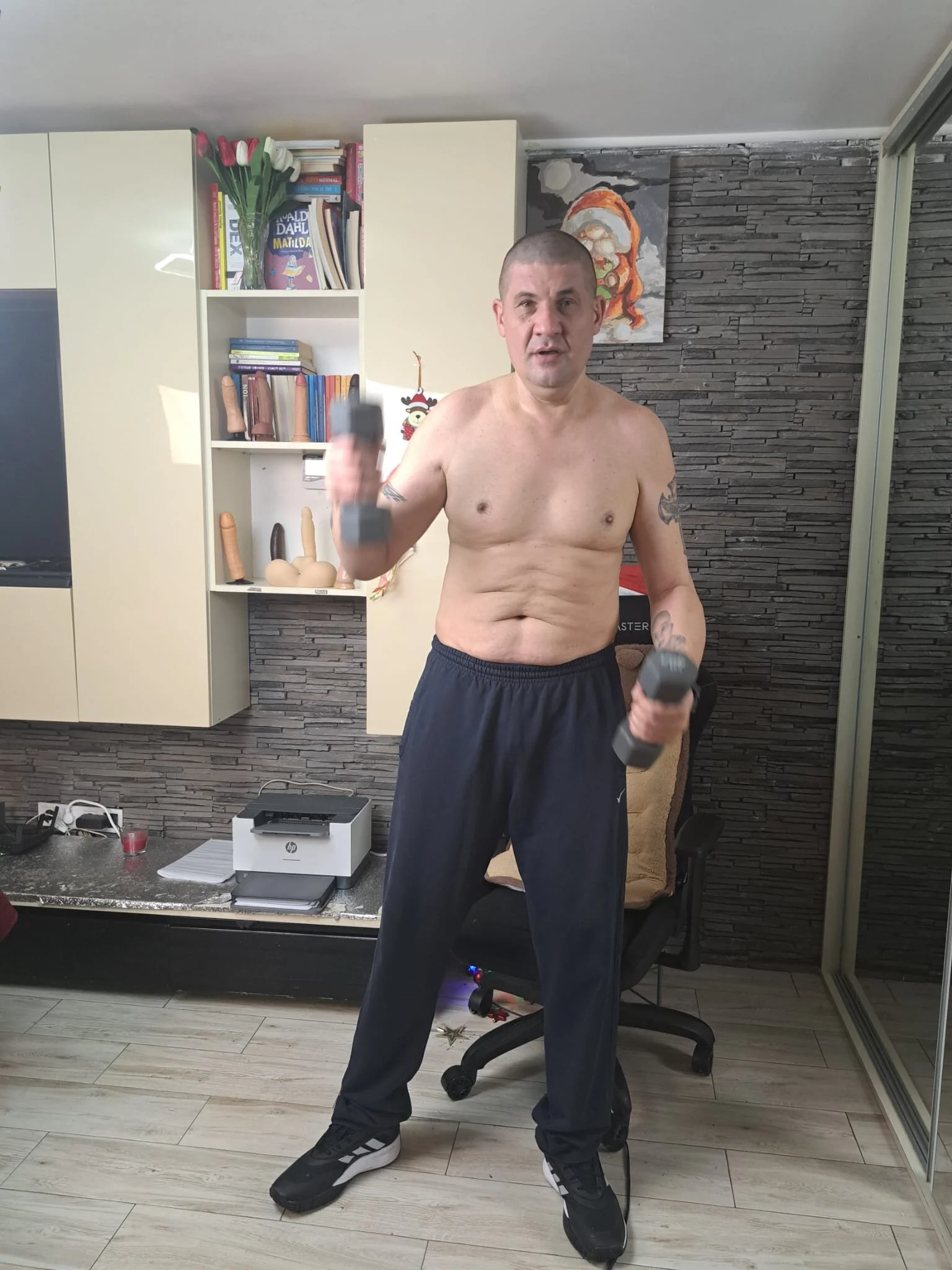 XXX Porn Photo of Nude SpartacusDaddy48 34