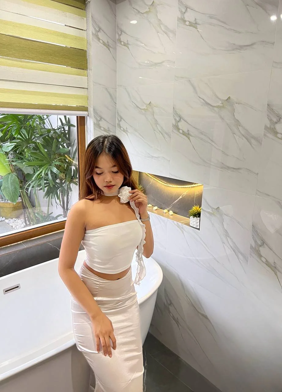 XXX Porn Photo of Nude LynneCharley 4