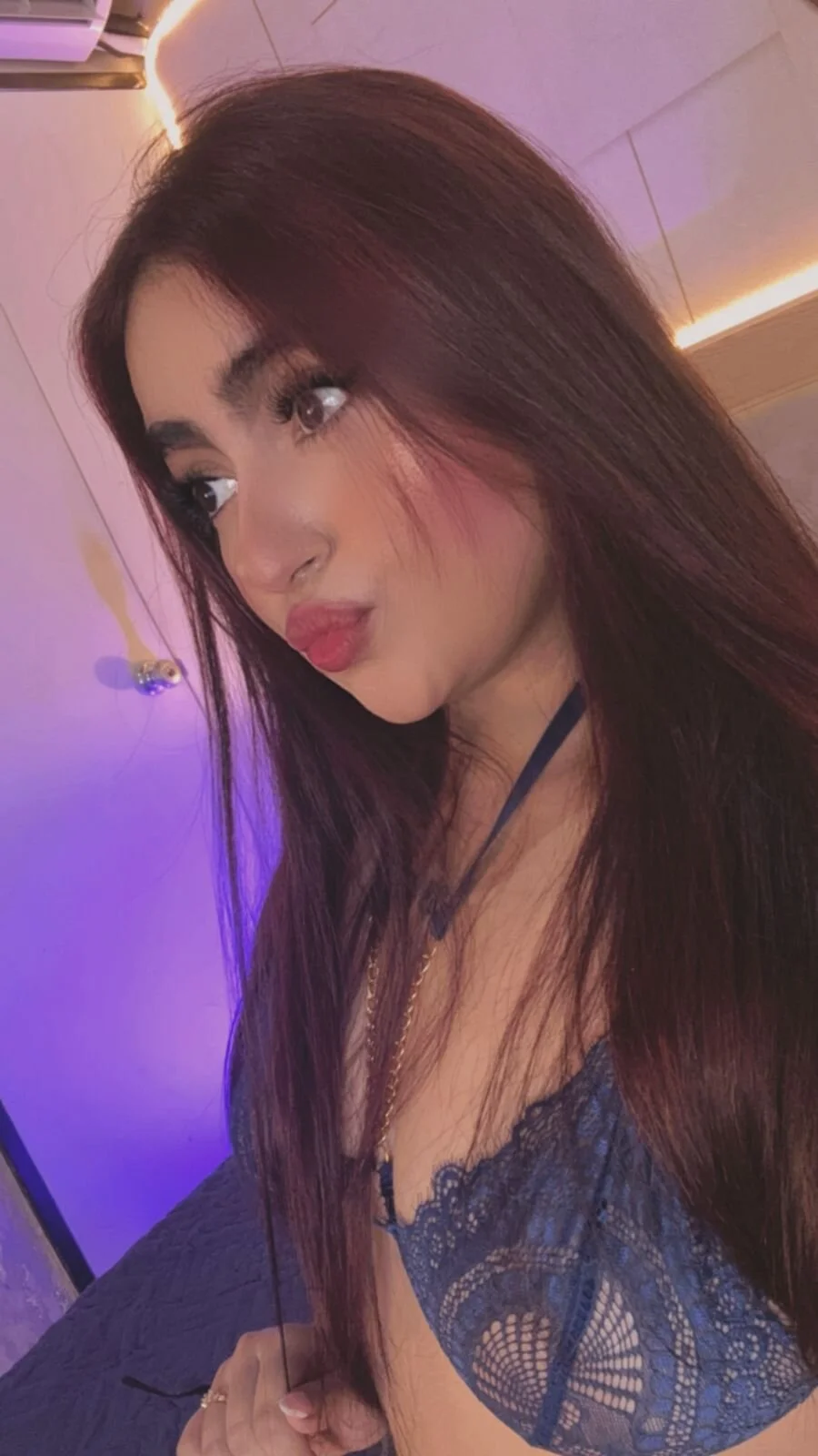 XXX Porn Photo of Nude apriilfox 15