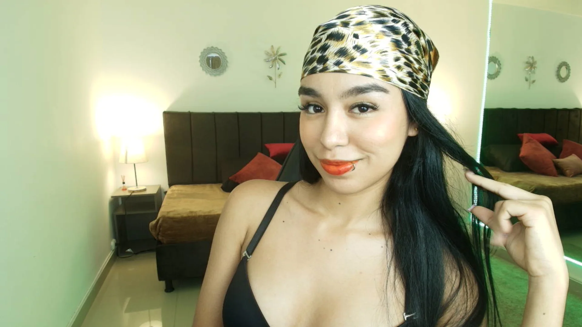 XXX Porn Photo of Nude kyra_fox_ 5