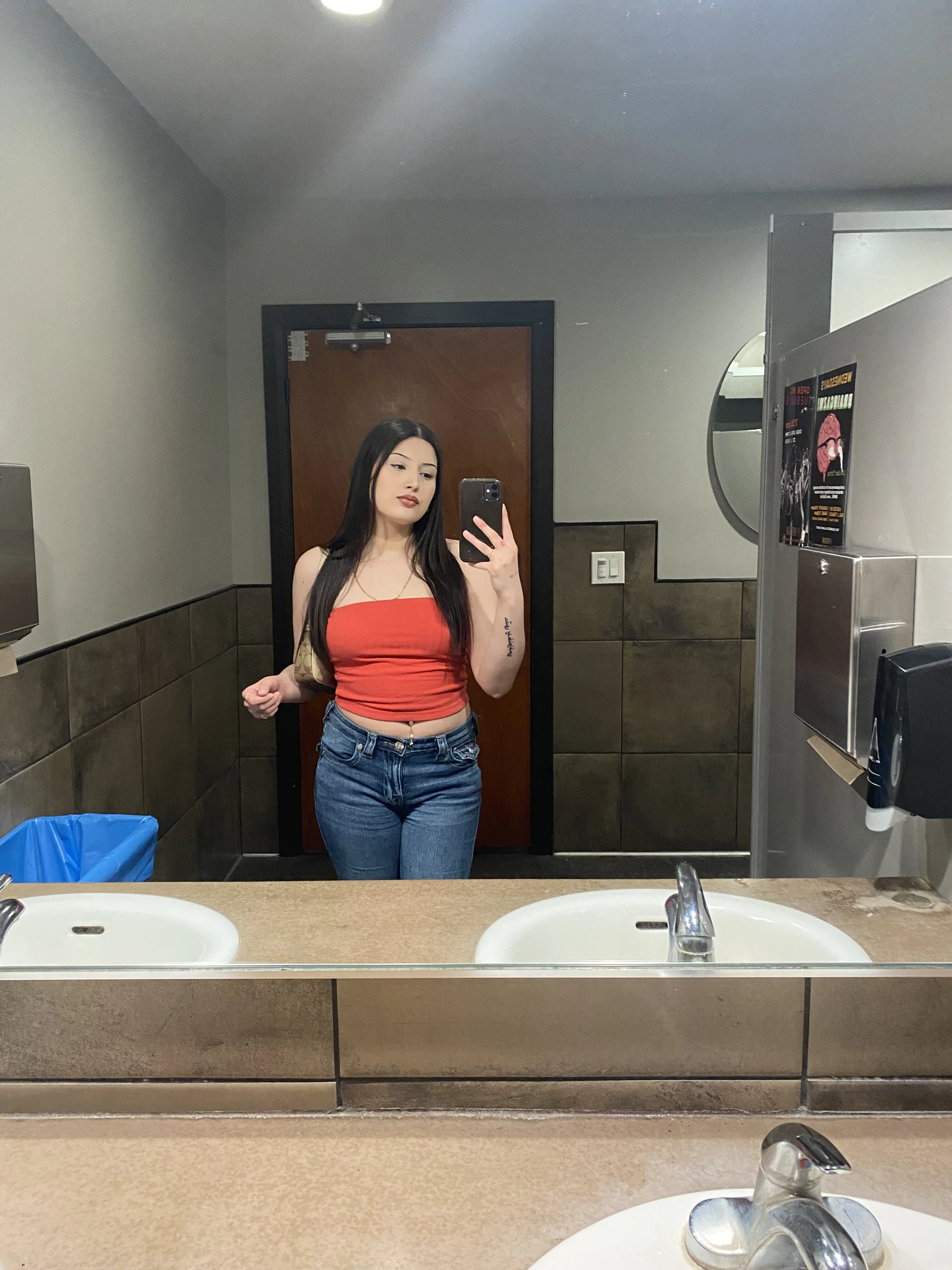 XXX Porn Photo of Nude MissLovelyLucy 2