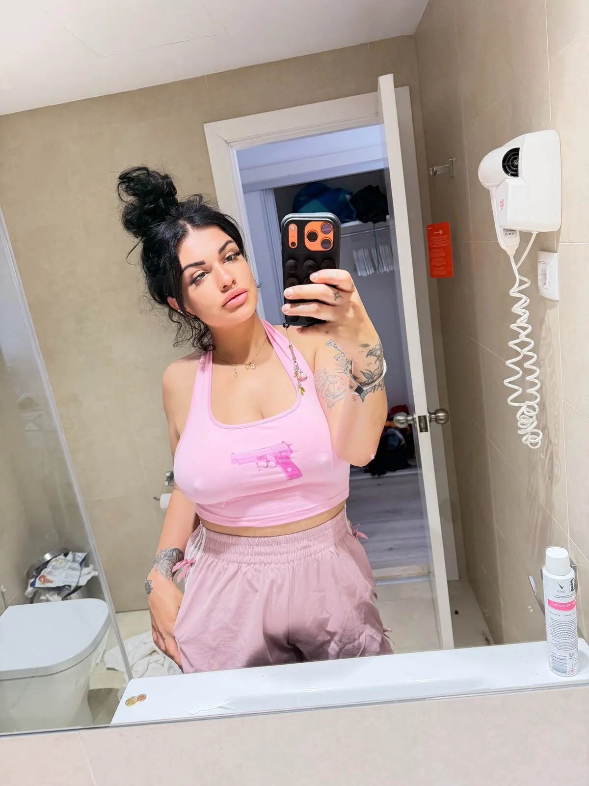 XXX Porn Photo of Nude MamaPeach 1