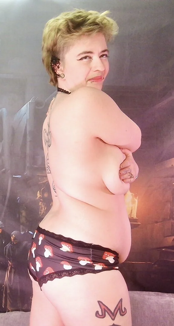 XXX Porn Photo of Nude pollypainprincess 10