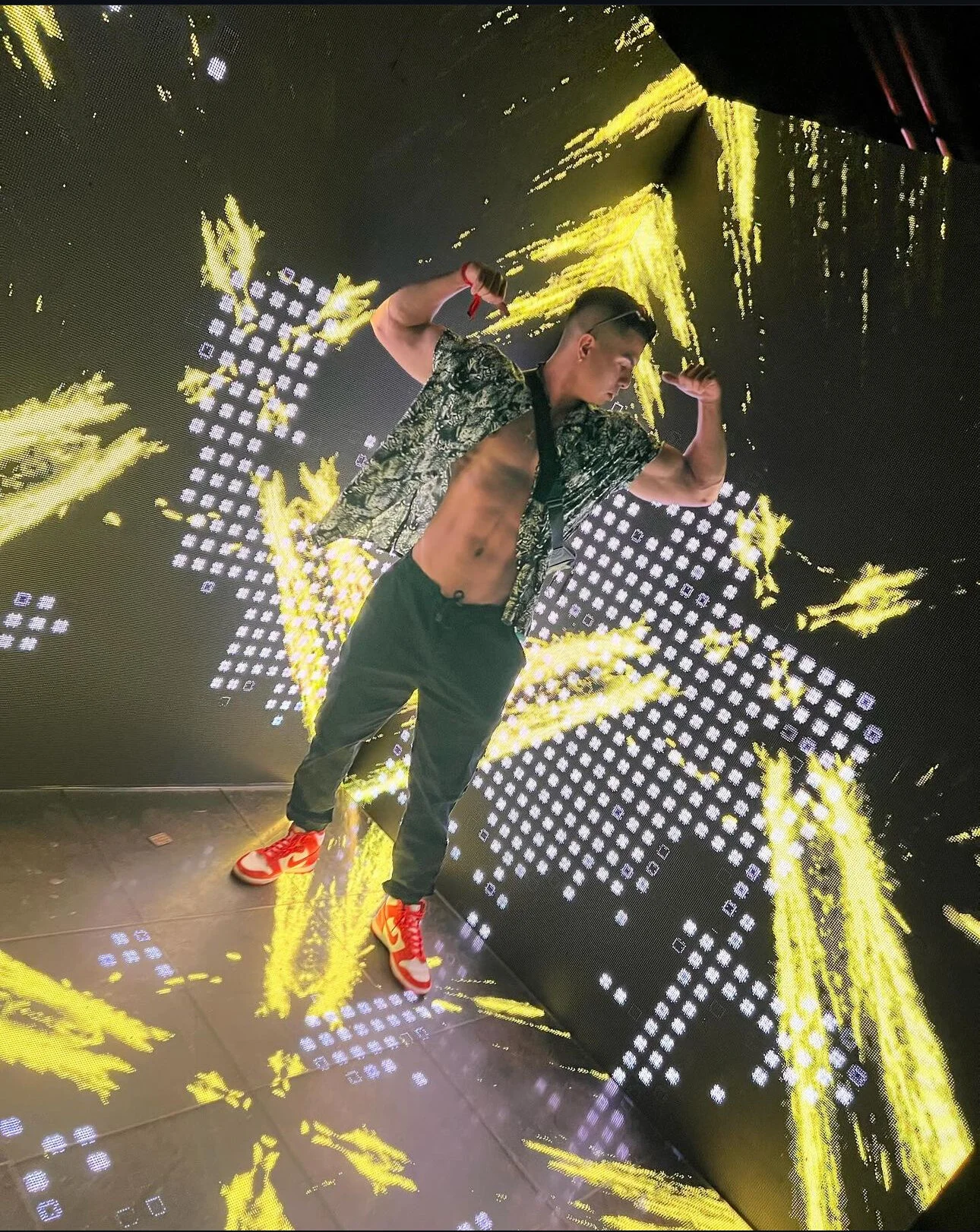 XXX Porn Photo of Nude RJBarto 5