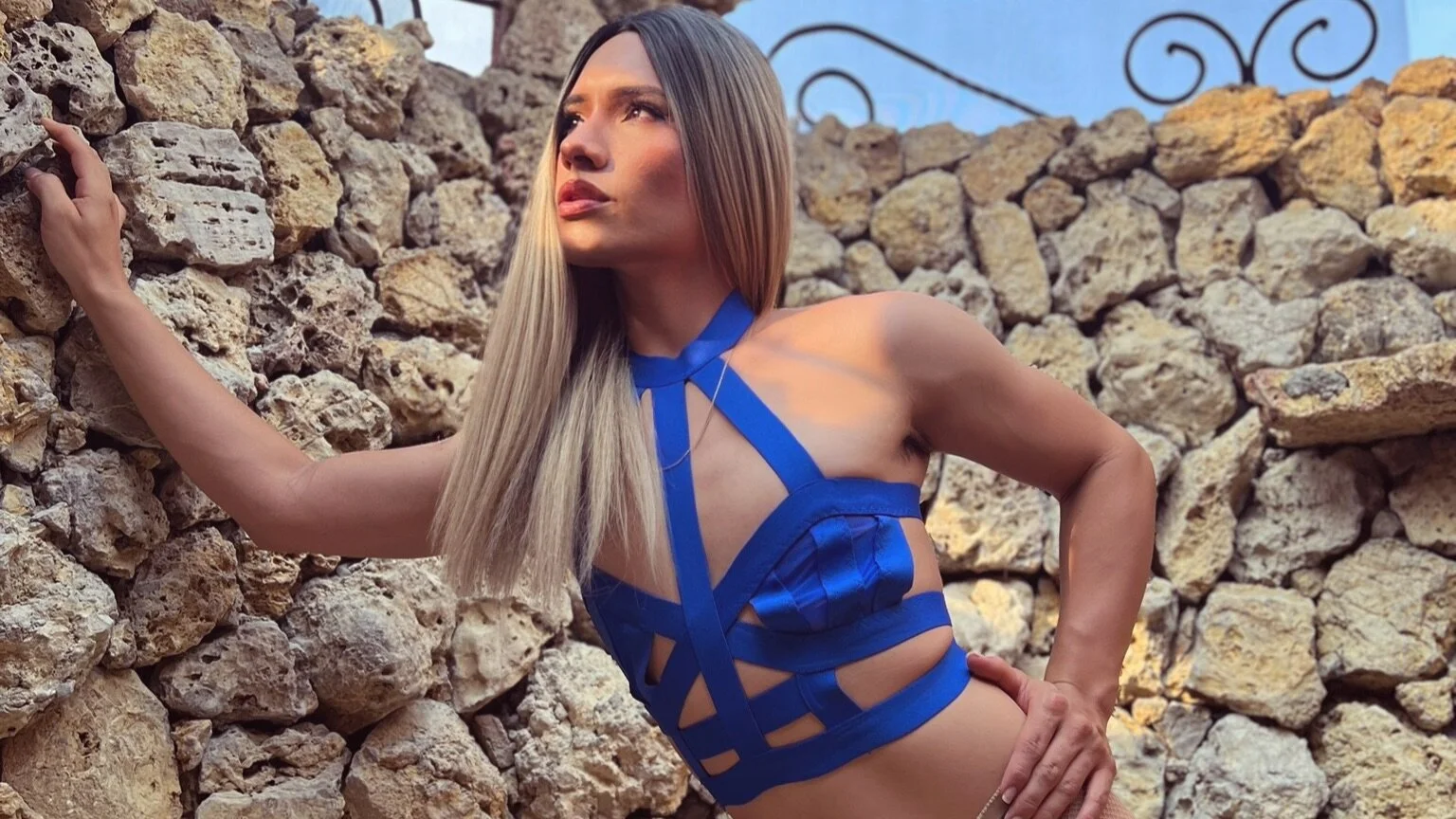XXX Porn Photo of Nude Camiiniieves 11