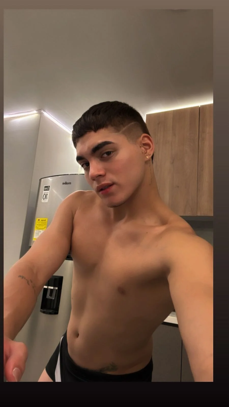XXX Porn Photo of Nude WheezingFillin 1