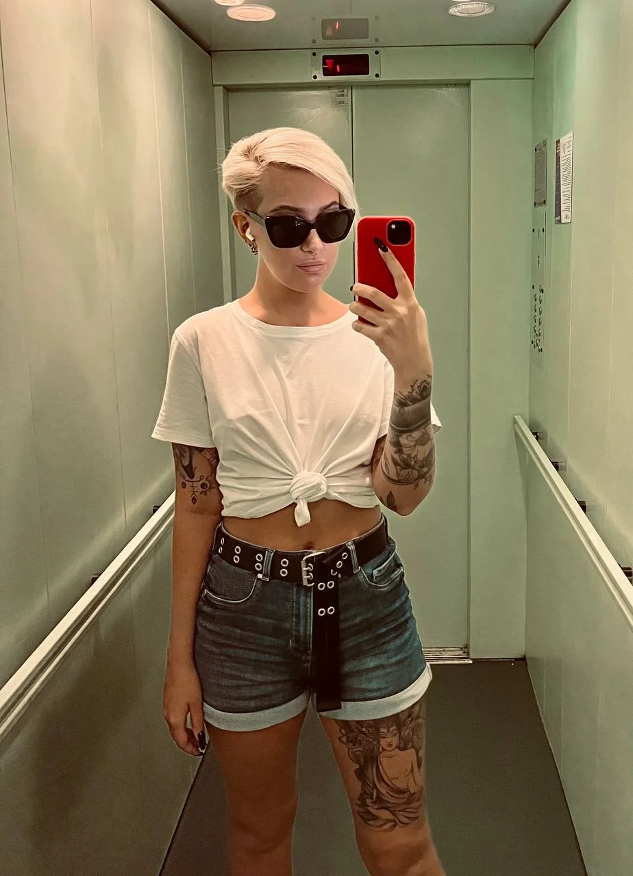 XXX Porn Photo of Nude tykioty_Miley 37