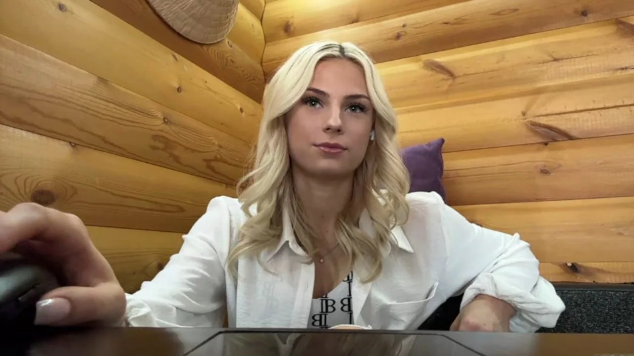 XXX Porn Photo of Nude MirandaKunda 24