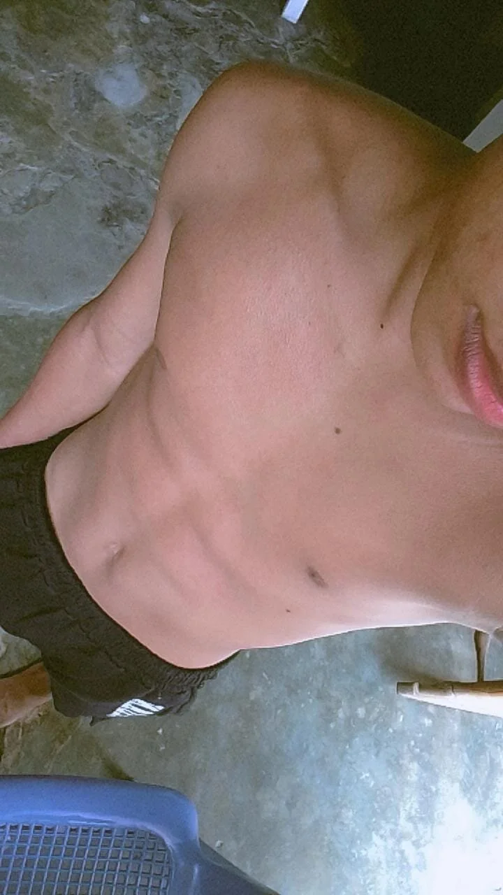 XXX Porn Photo of Nude tyler_twink_boy 2