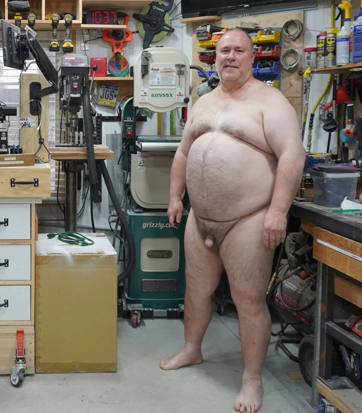 XXX Porn Photo of Nude Handyman_john1 11