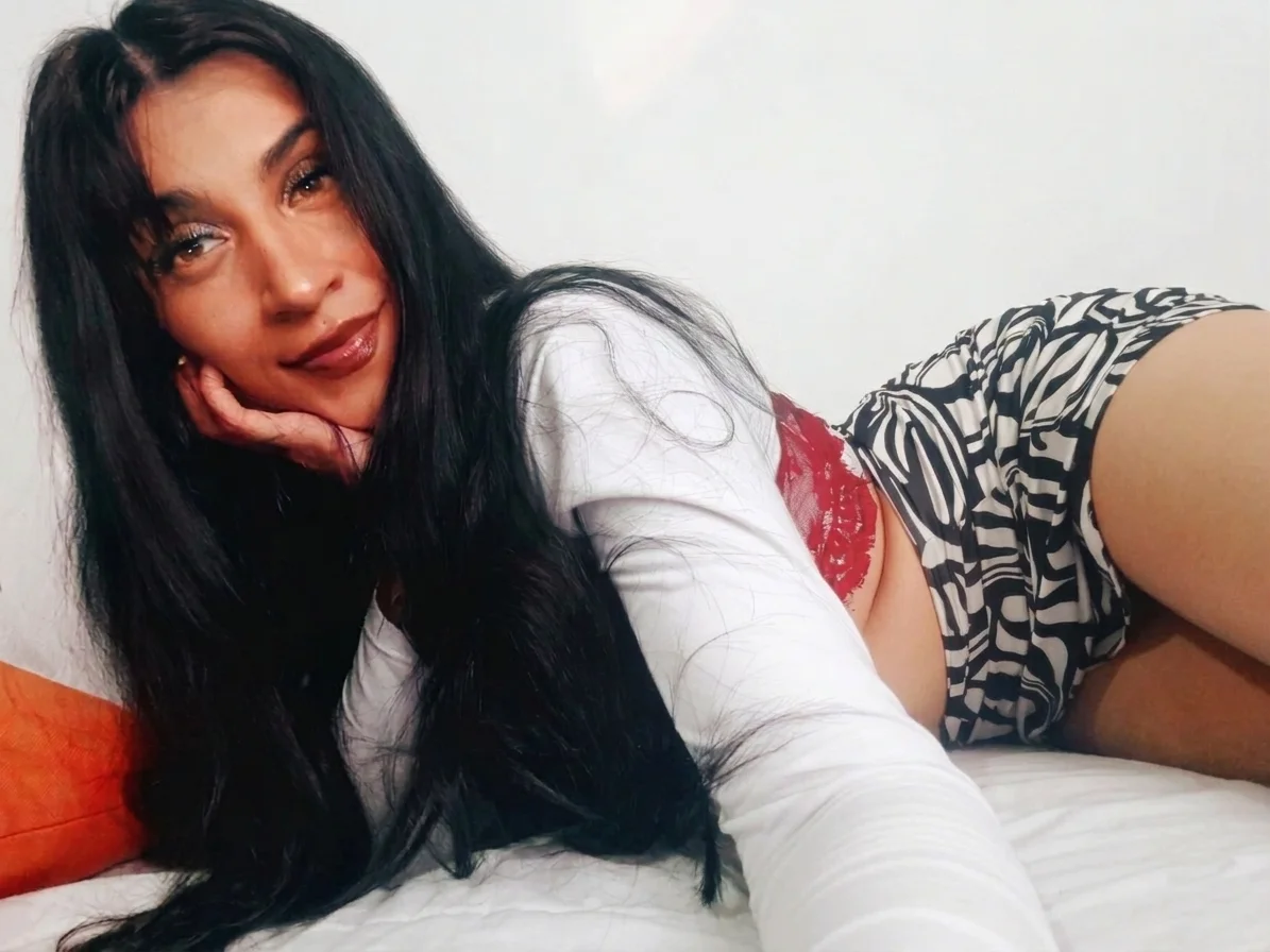 XXX Porn Photo of Nude gabii_hardy 40