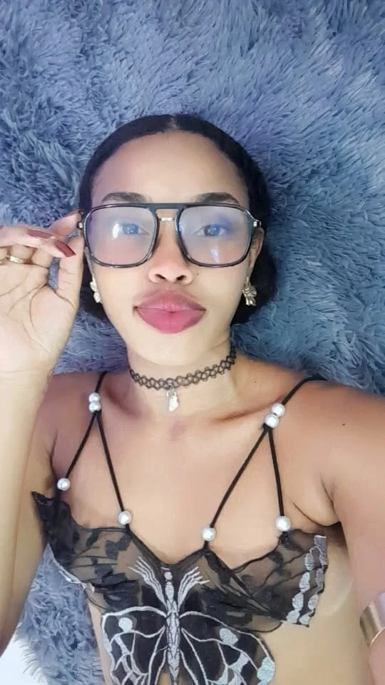 XXX Porn Photo of Nude bella_moonlight_cr 4