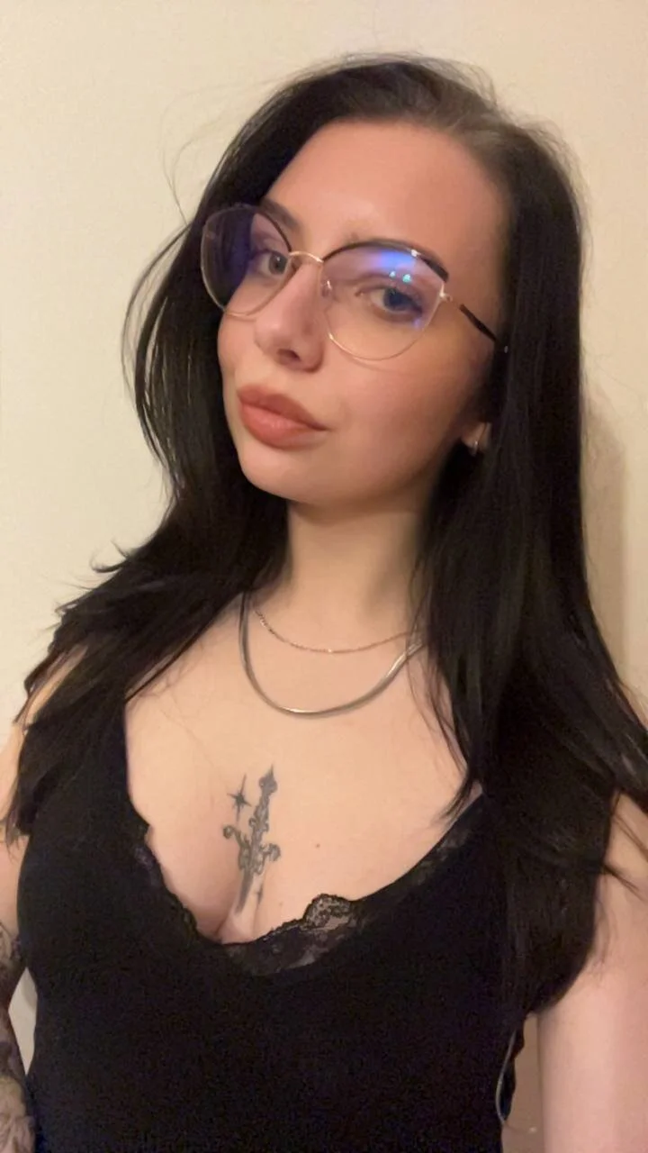 XXX Porn Photo of Nude LucyHotelling 1