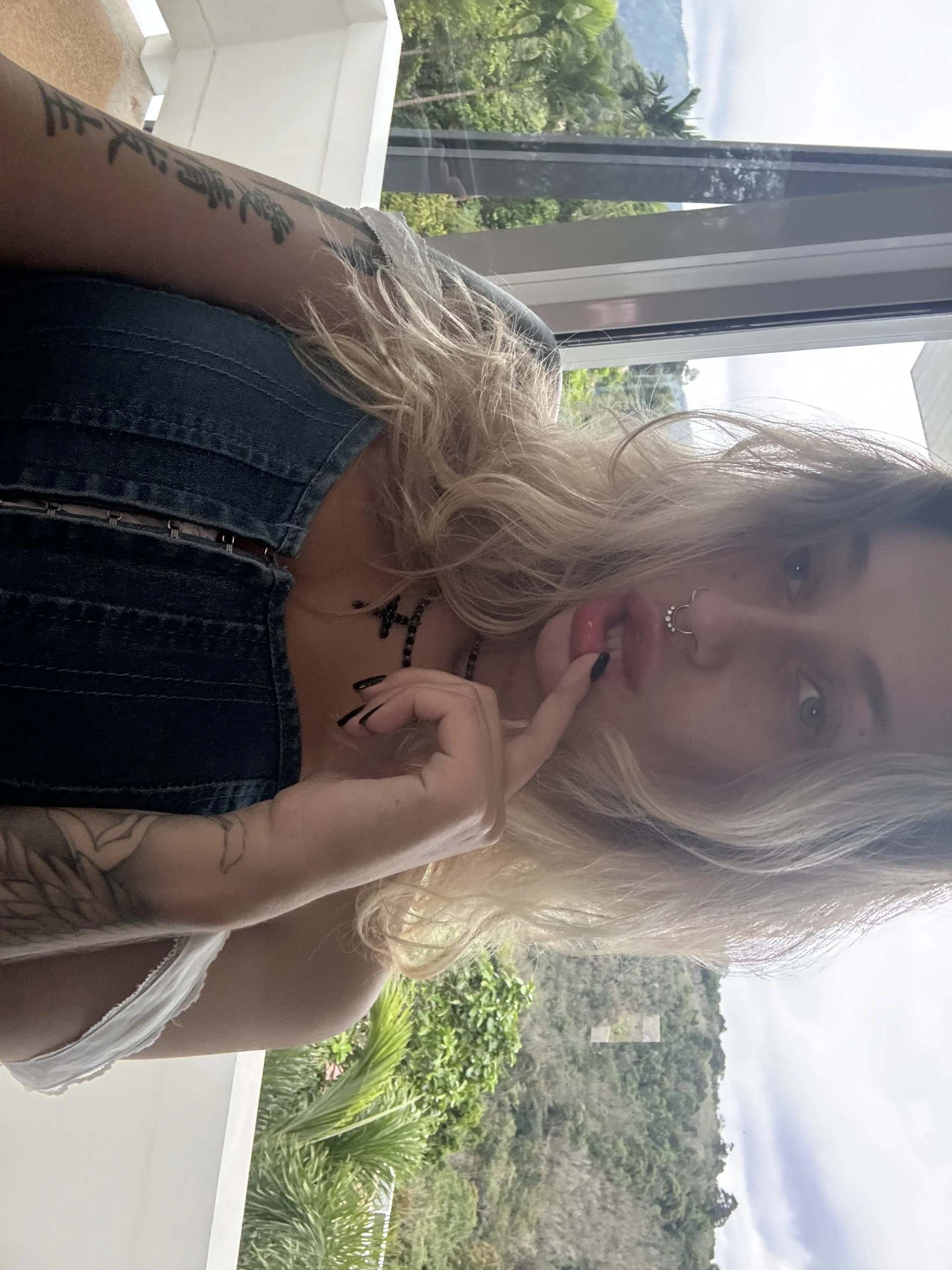 XXX Porn Photo of Nude _Kiss_me_hard_ 5