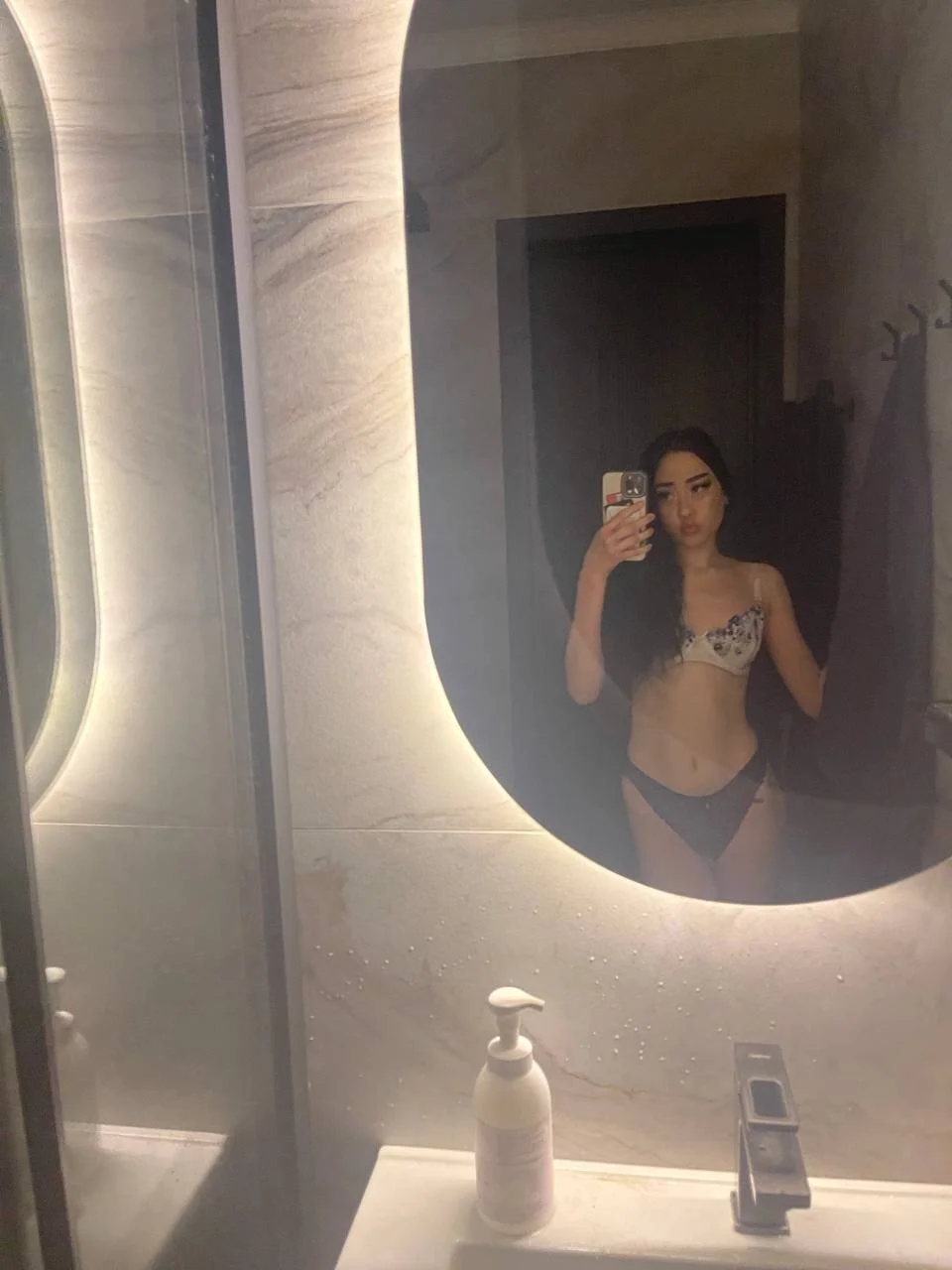XXX Porn Photo of Nude NaomiKim_ 4