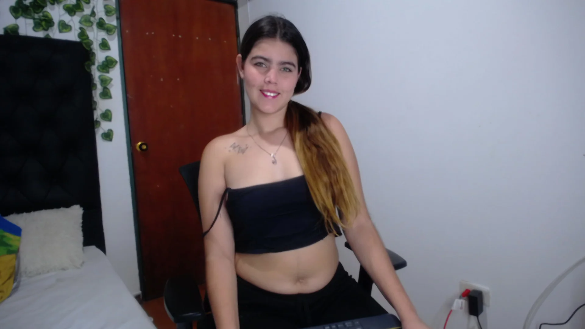 XXX Porn Photo of Nude isabel_09 35