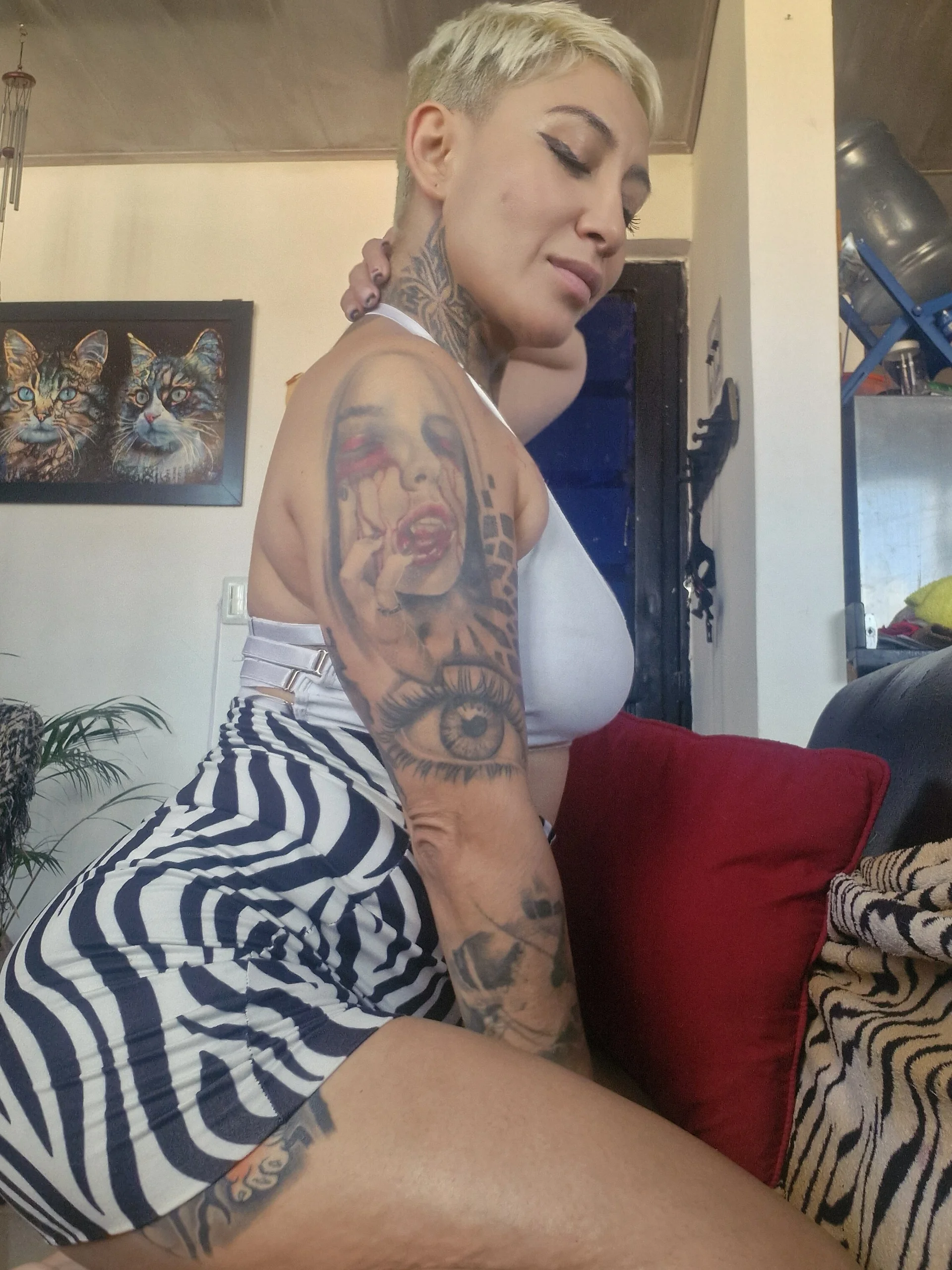 XXX Porn Photo of Nude Everlyn_sexx 2
