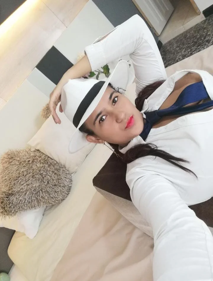 XXX Porn Photo of Nude isabella_dirty69 9
