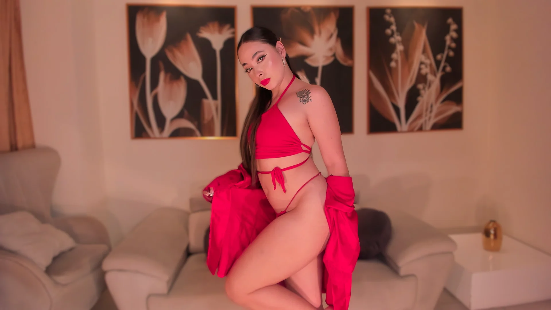 XXX Porn Photo of Nude AlinaKravitz 1