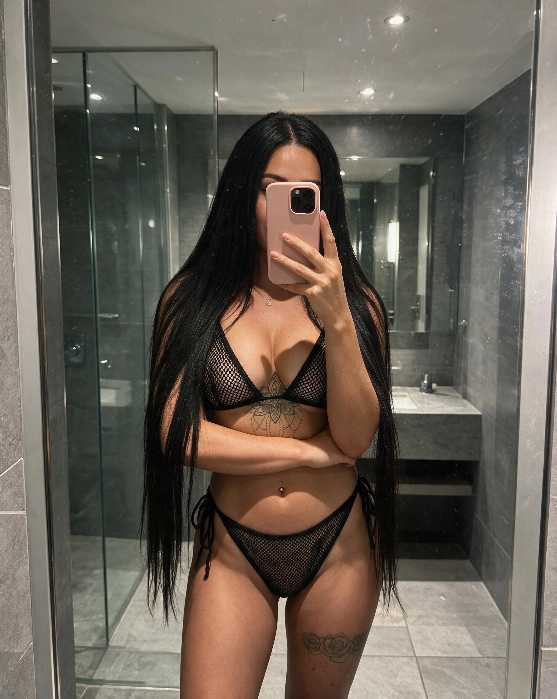XXX Porn Photo of Nude uk-Mia-monroe 3