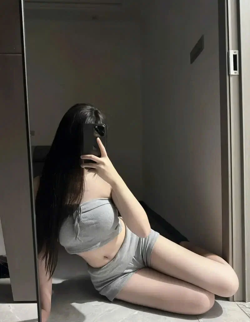 XXX Porn Photo of Nude Lig-Sohi 5