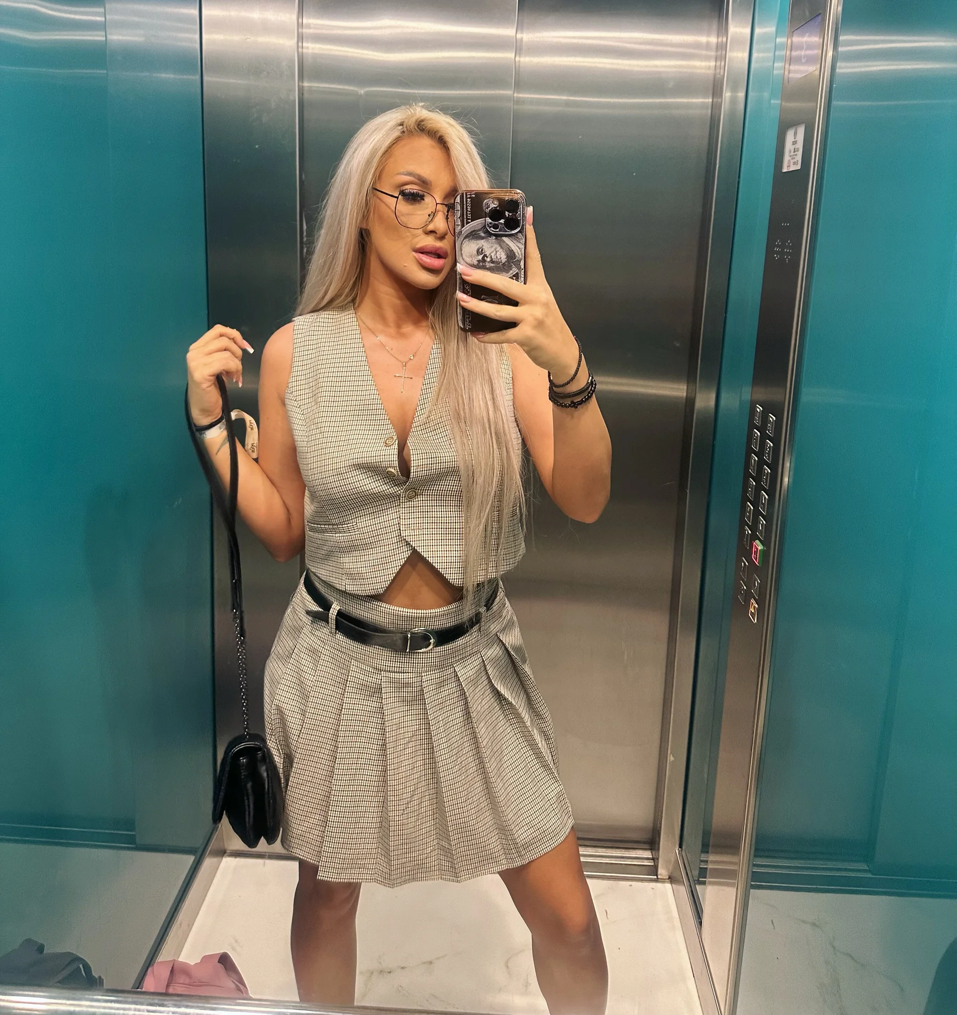 XXX Porn Photo of Nude SinwithAmy 1