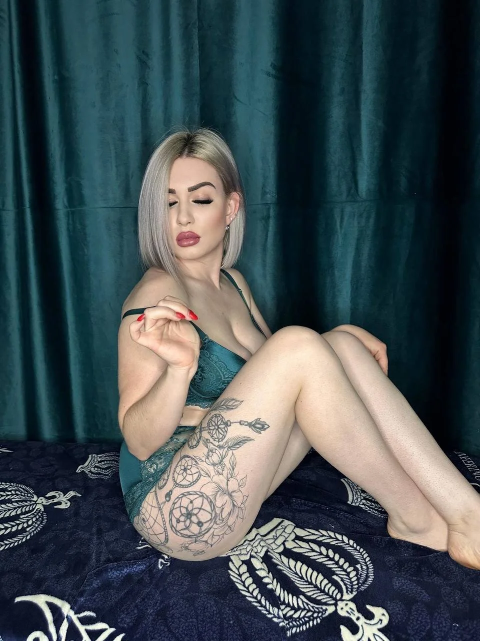 XXX Porn Photo of Nude Kira_asmus94 30