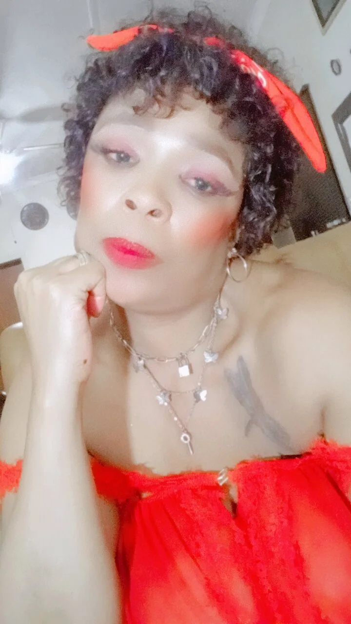XXX Porn Photo of Nude Gucci_Bx 515