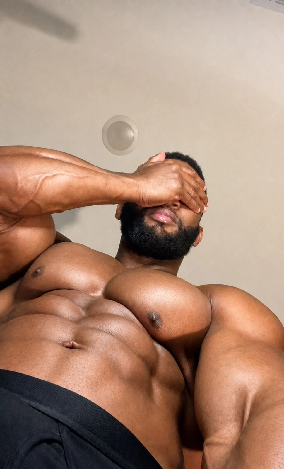 XXX Porn Photo of Nude James_McBoy 13