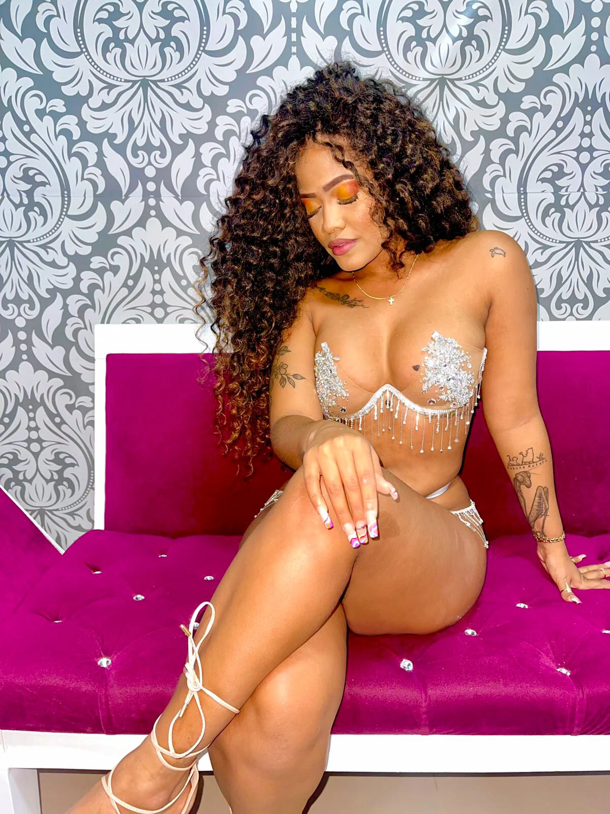 XXX Porn Photo of Nude riri_brunnete 55