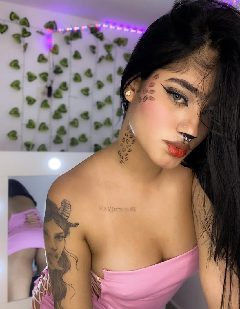 XXX Porn Photo of Nude charlotte_9999 68