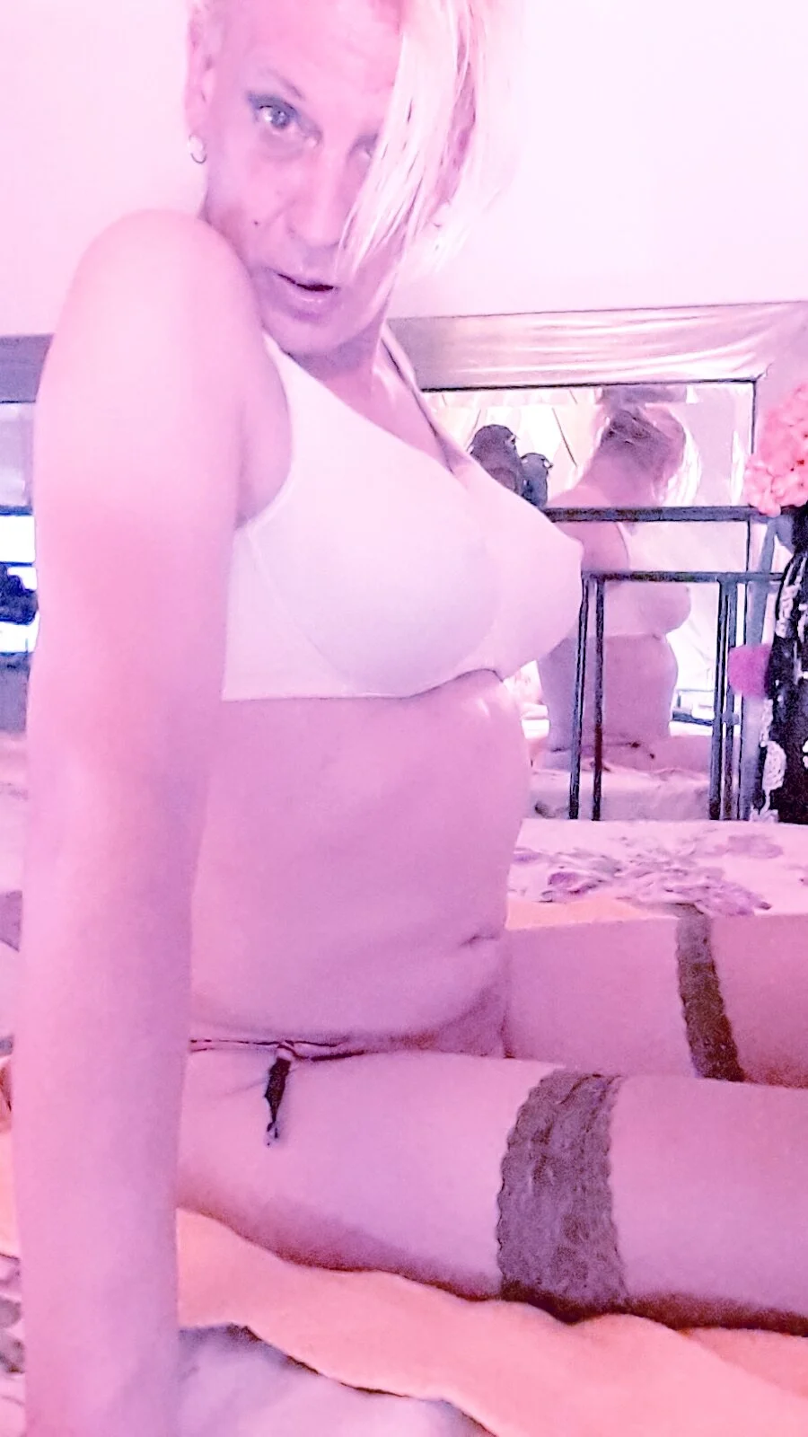 XXX Porn Photo of Nude LadyCrossSuza 74