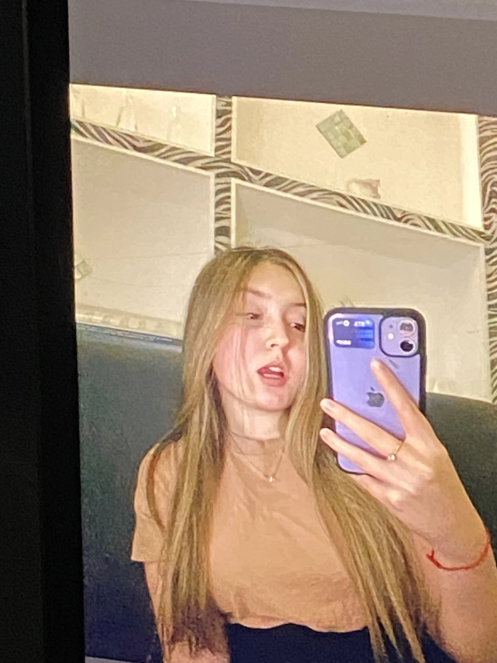 XXX Porn Photo of Nude CharmingVikii 3