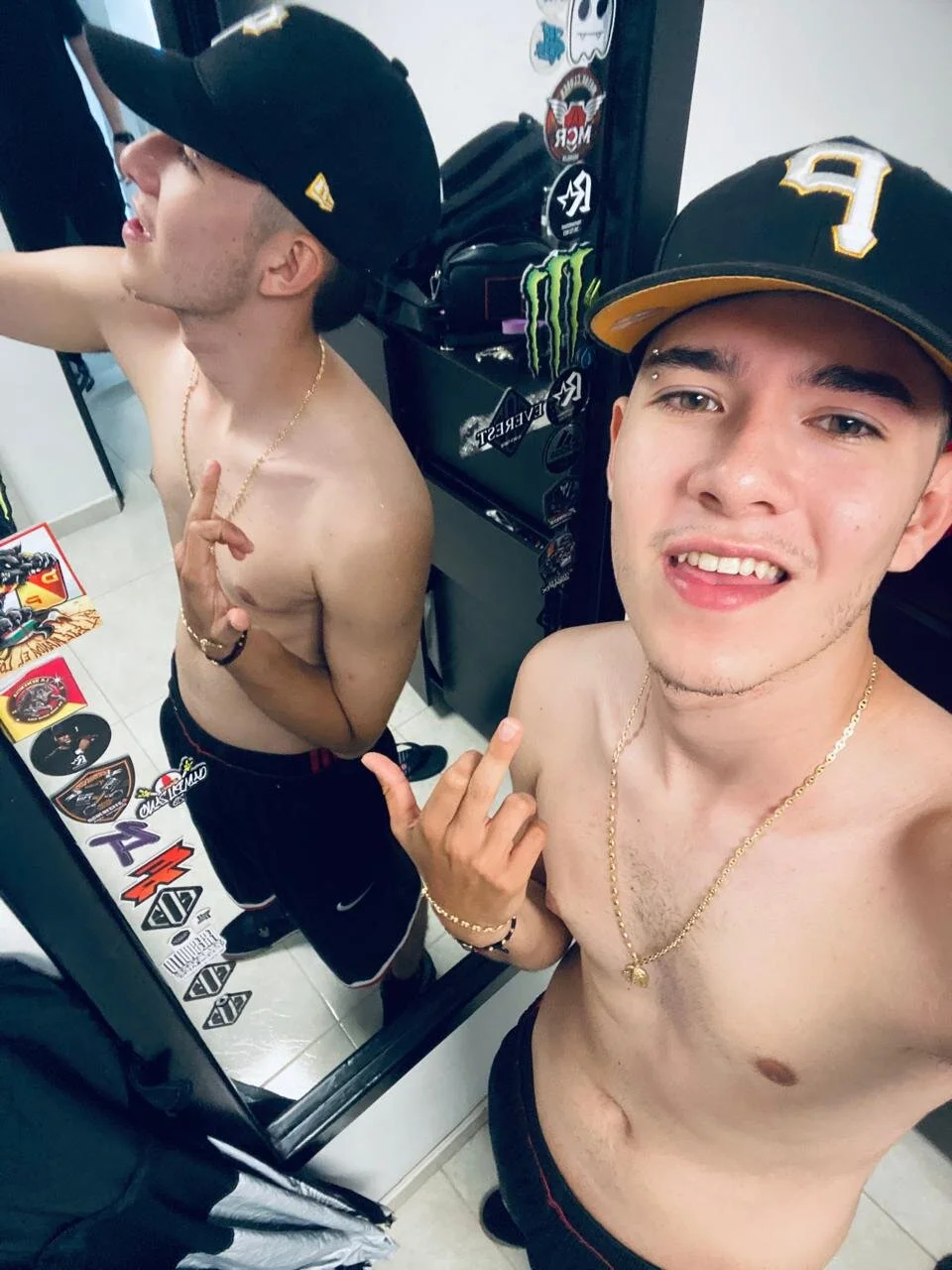 XXX Porn Photo of Nude aleck_friends 6